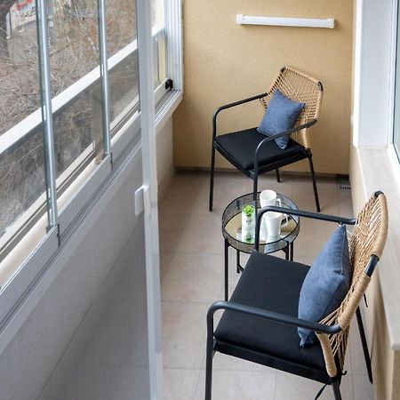 Modern Central Studio Apartment Sofia Exterior foto